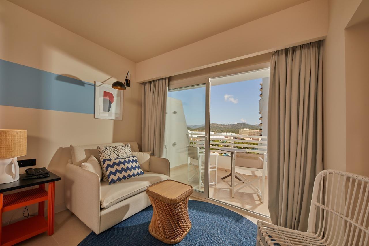 Alua Calvia Dreams Hotel Magaluf  Exterior photo